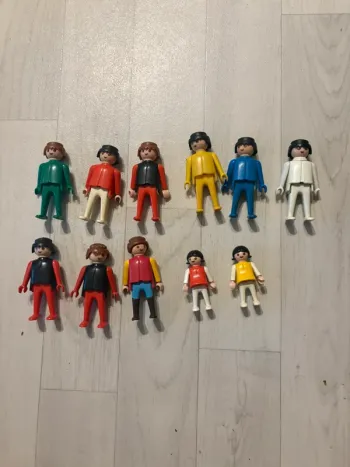 Lot n6 de 11 personnages playmobil, hommes femme enfant très bon état