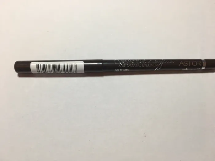 Crayon rétractable marron pour yeux