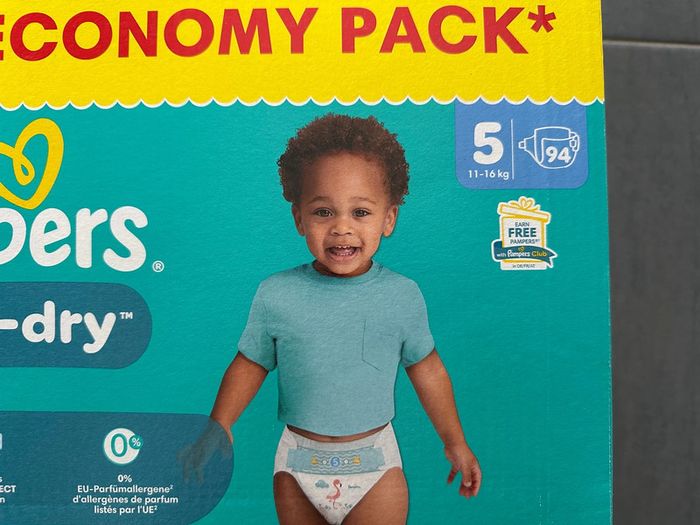 Couches Pampers taille 5 quantité 96 - photo numéro 4