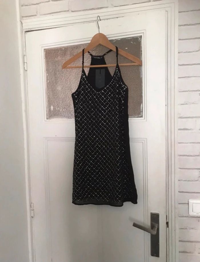 Robe/tunique Marque Bershka neuve avec étiquette taille XS - photo numéro 2