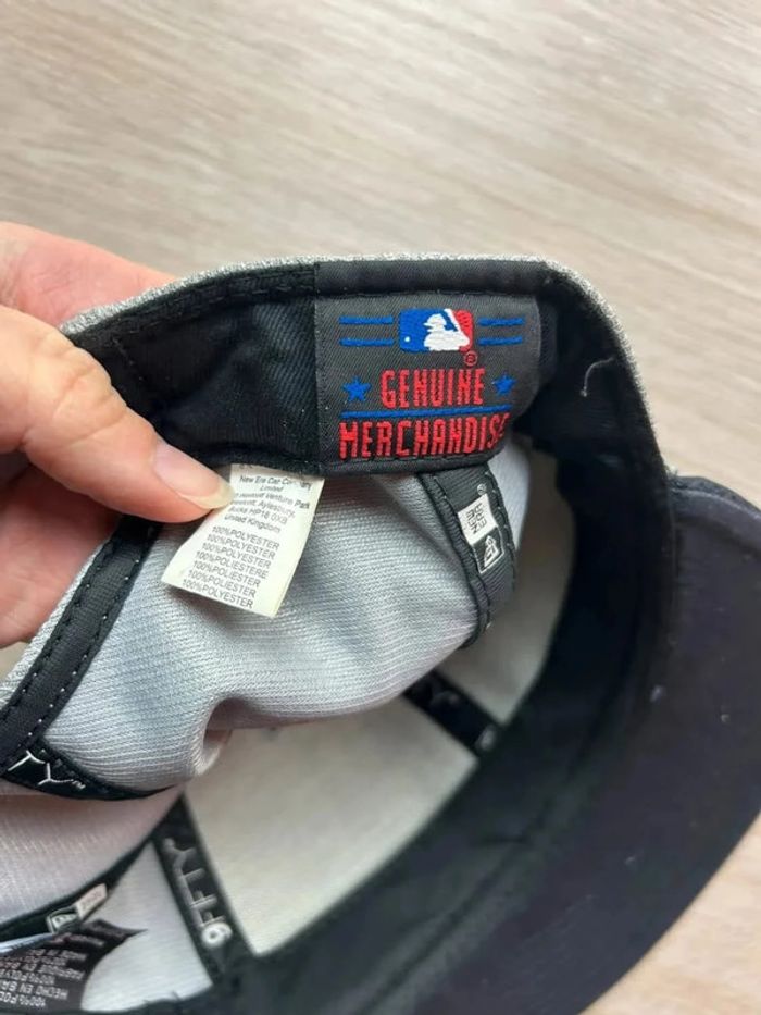 New Era 9FIFTY New York Yankees Snapback Gris et Noir Taille Small-Medium - photo numéro 4