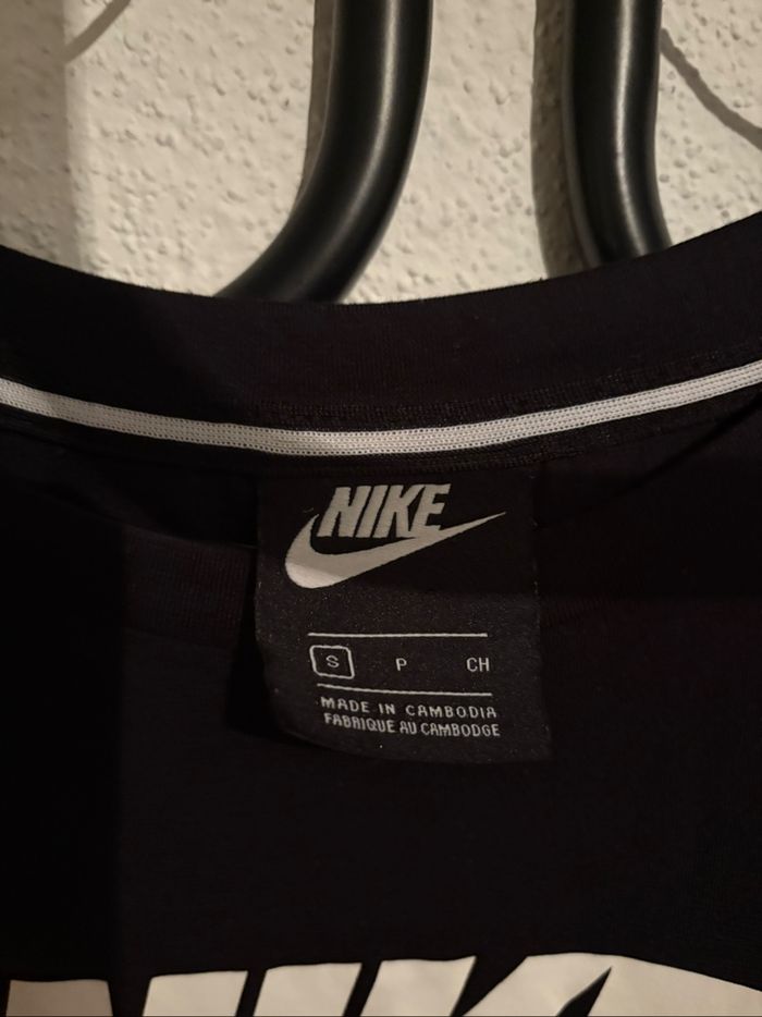 T-shirt NIKE femme - photo numéro 2