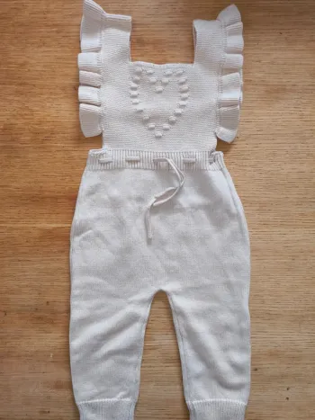 Combinaison maille pantalon fille 9 12 mois neuve sans étiquette