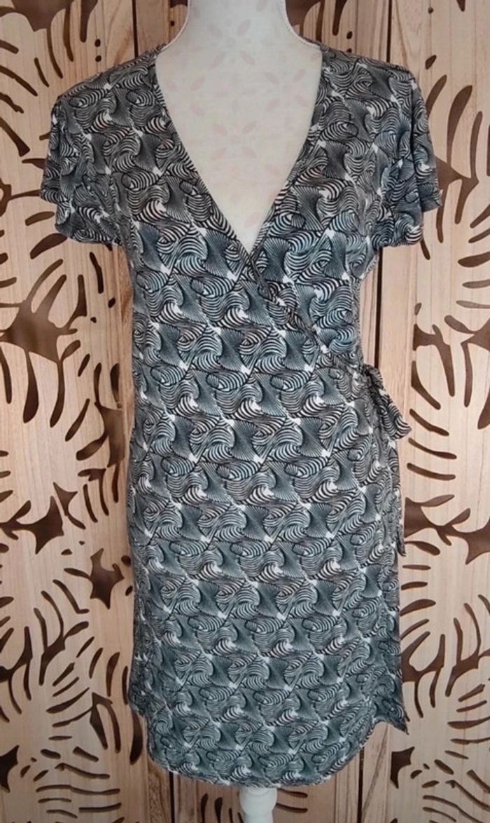 Robe fluide portefeuille - Imprimé graphique - Taille M Gémo