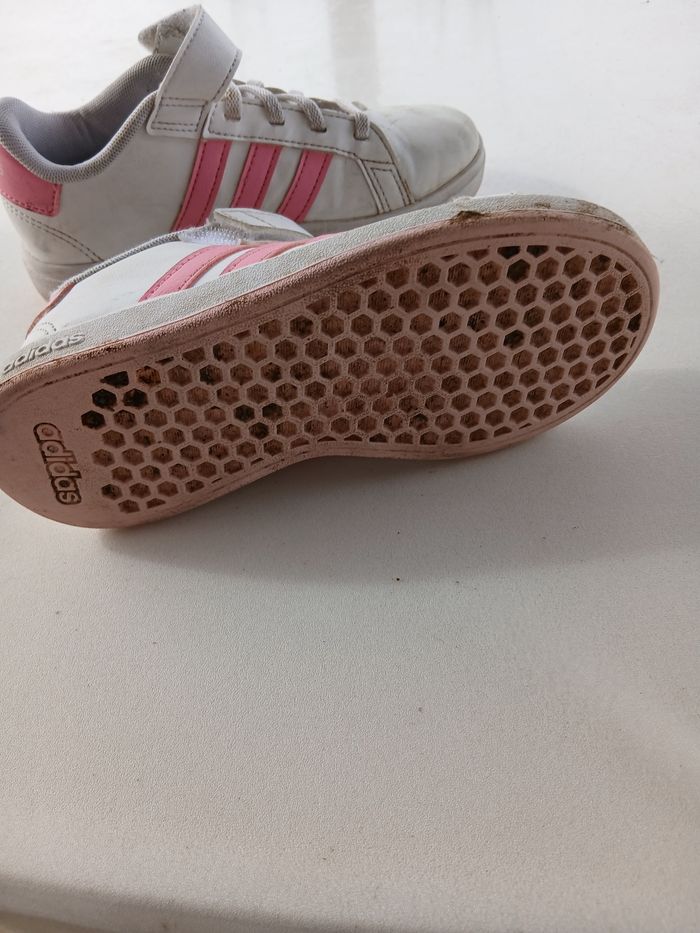 Baskets Adidas filles  pointure 30 - photo numéro 6