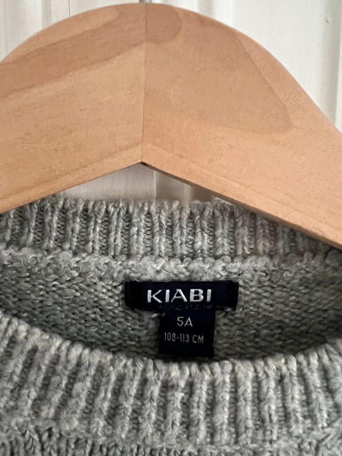 Pull kiabi gris étoiles 5 ans - photo numéro 2