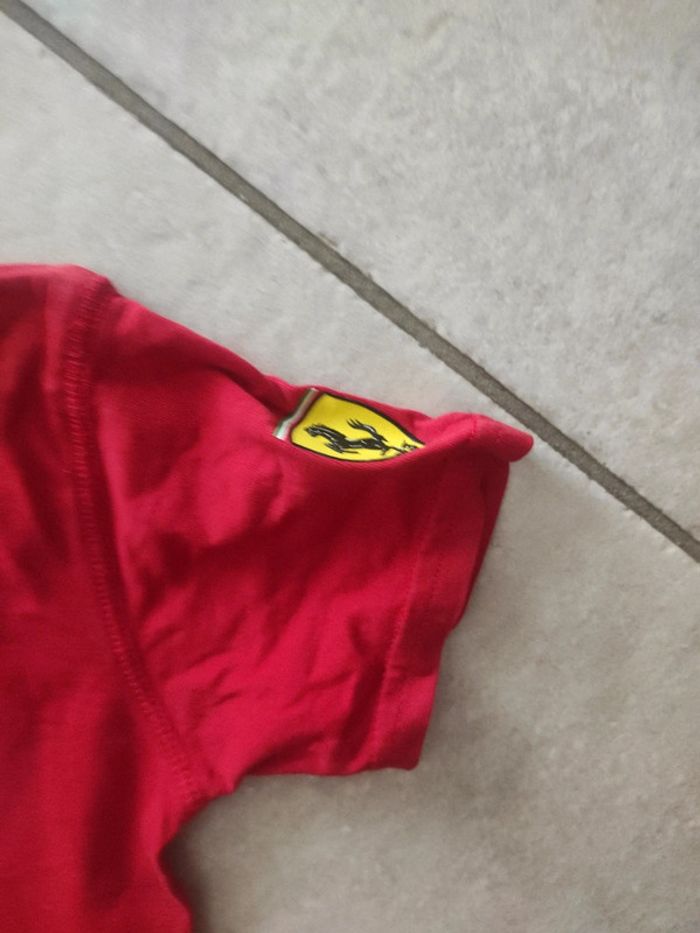 Tee shirt Ferrari 5-6 ans - photo numéro 2