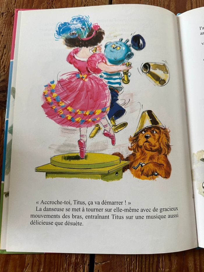 Caroline et les vacances de Titus livre bd album Pierre Probst bords colorés - photo numéro 3
