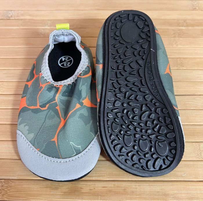 Chaussure aquatique orange et verte 23/24 - photo numéro 4