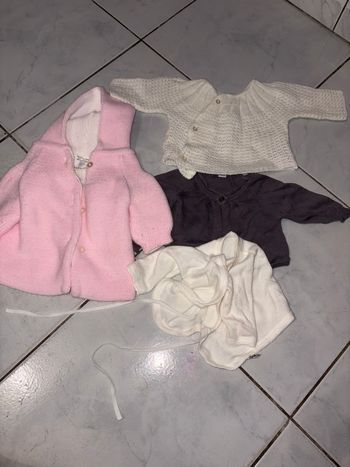 Lot vêtements bébé  fille 1 mois