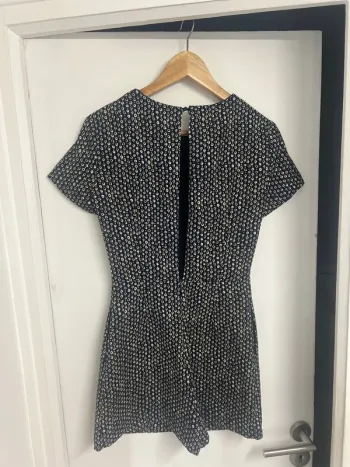Sublime Robe chic parisienne - combi short - neuve - taille Xs - Zara