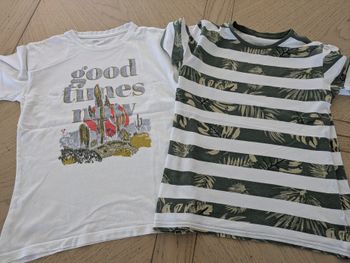 Lot tee shirts