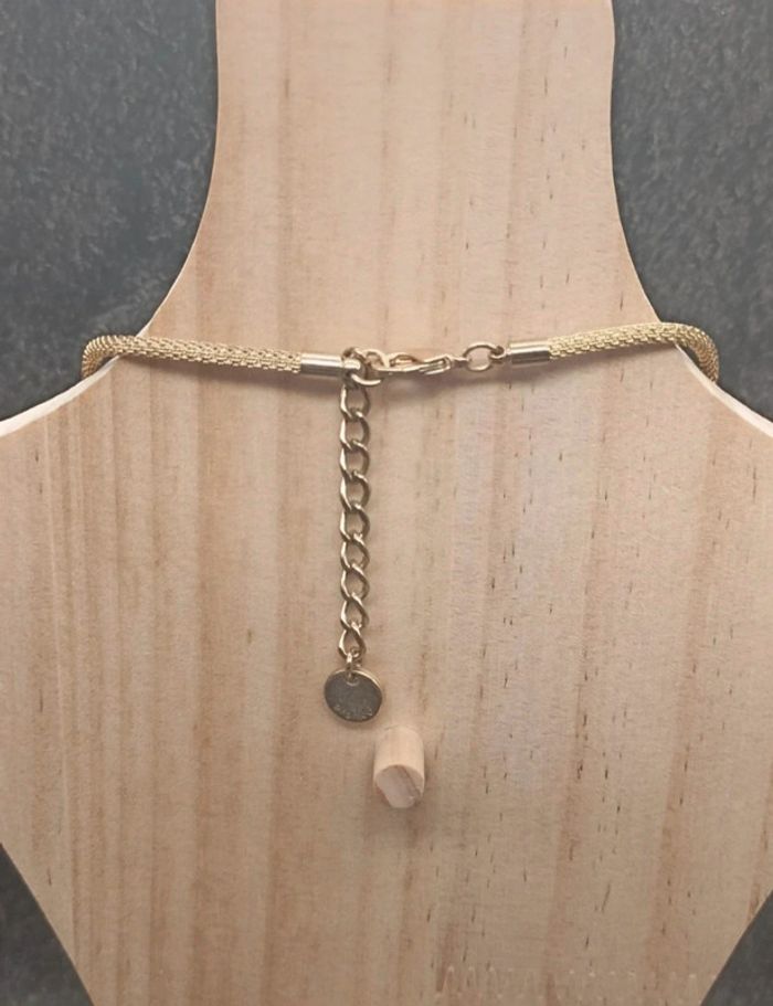 Collier plastron effet marbre - photo numéro 9