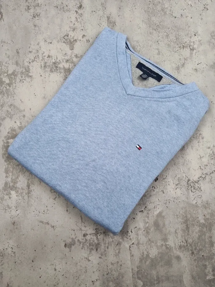 Pull col V Tommy Hilfiger bleu clair – Taille XXL Homme