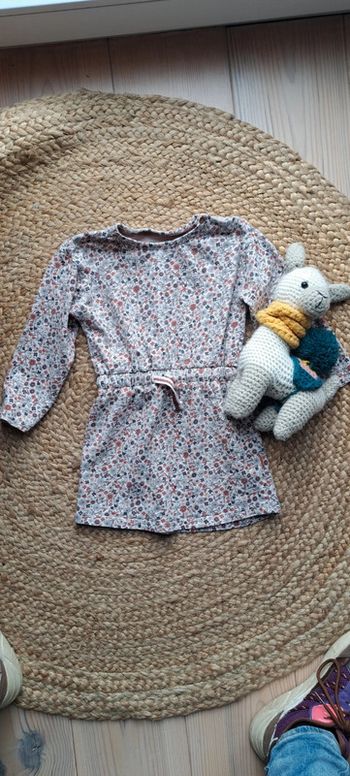 Très jolie robe Noppies 18 mois