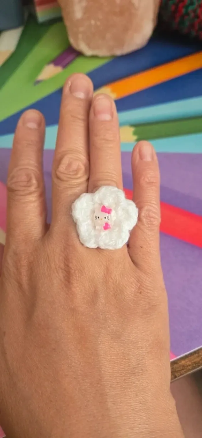 Bague fleur hello kitty neuf - photo numéro 4
