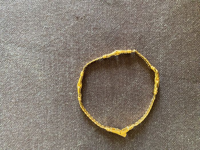 Bracelet vintage en métal doré - photo numéro 10