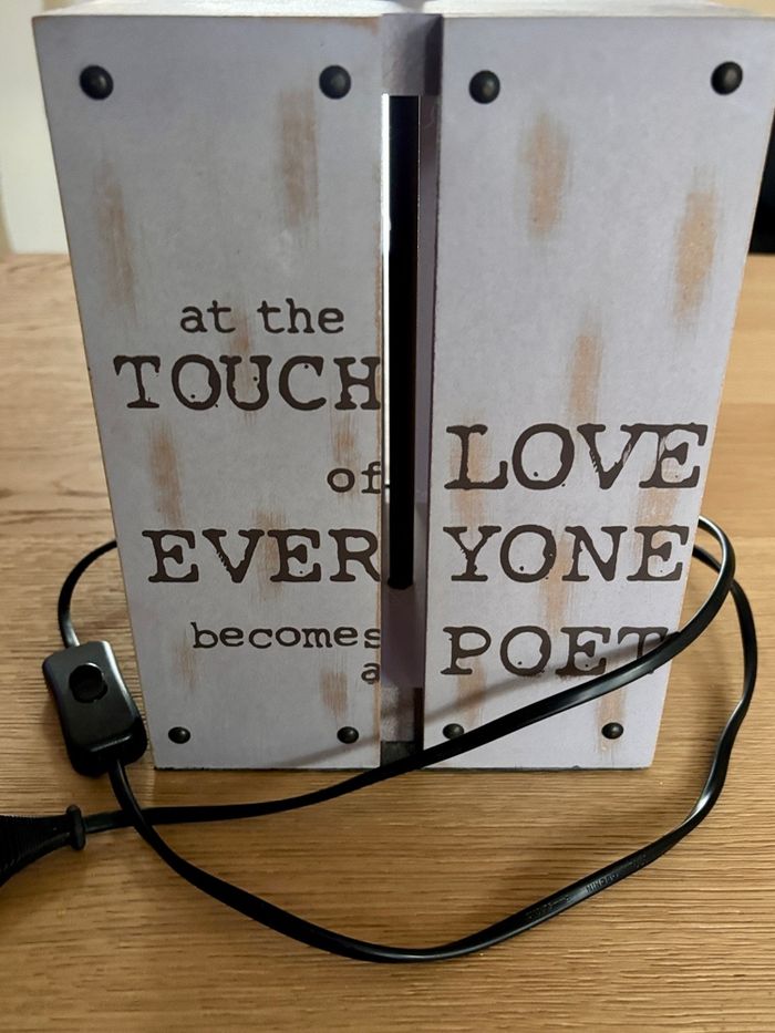 Jolie Lampe sur Pied en Bois avec un abat-jour couleur taupe - photo numéro 2