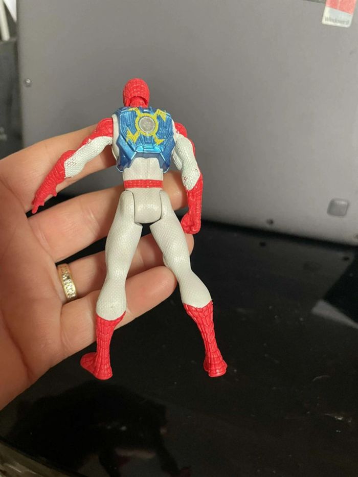 Figurine Spiderman Articulé Marvel Hasbro 2014 - photo numéro 4