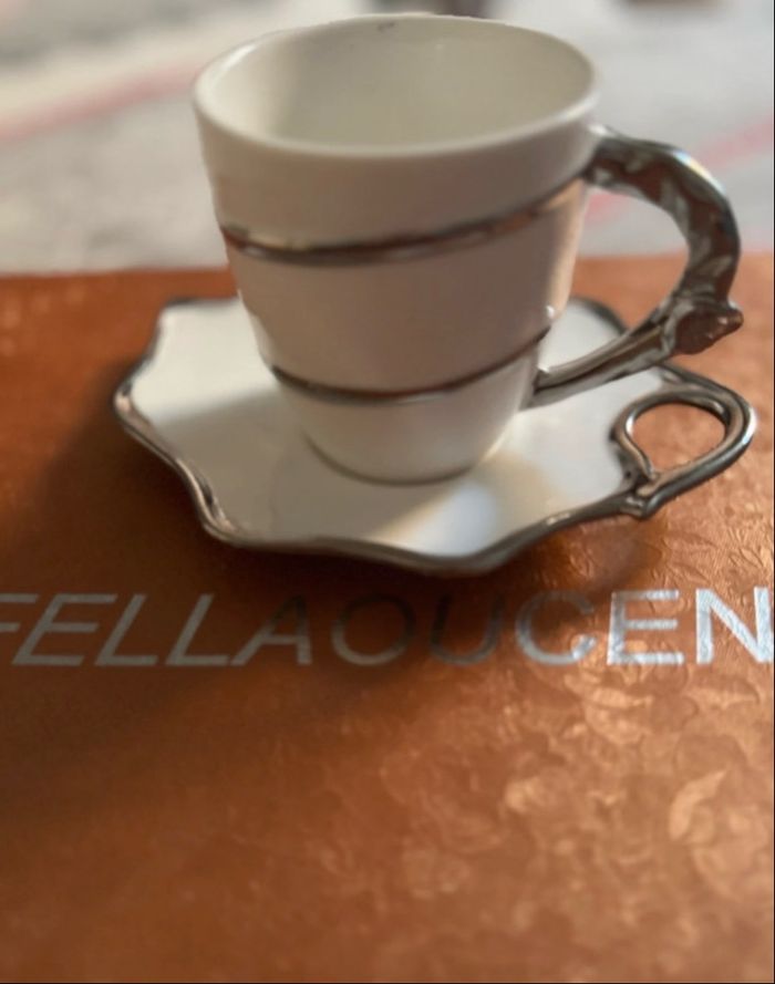 6 grandes tasses avec ses assiettes - photo numéro 5