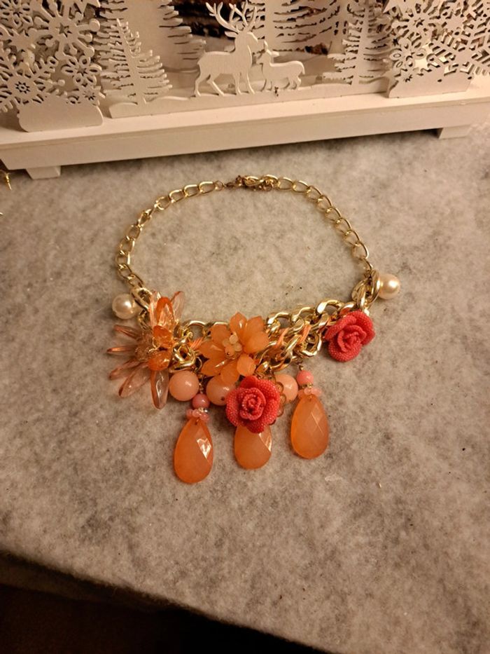 Magnifique collier fleur bohème champêtre orange corail et doré - photo numéro 2