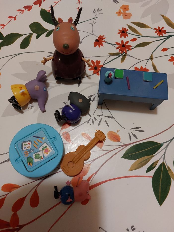 Lot de peppa pig - photo numéro 8
