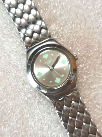 Montre SWATCH Collecteur "Petite Pure"
