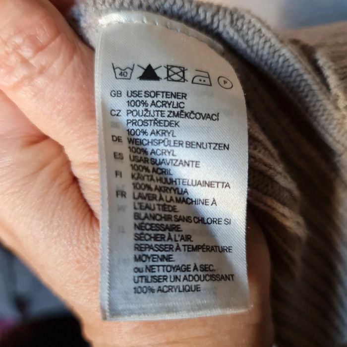 Pull long col roulé H&M - photo numéro 4