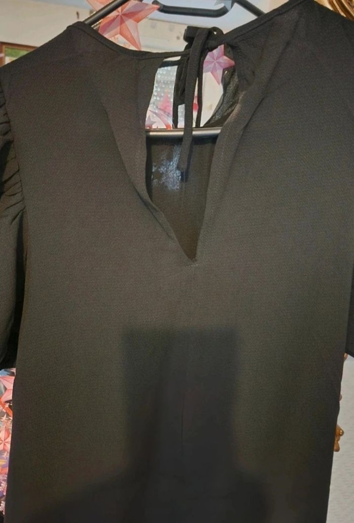 Robe noire - photo numéro 4