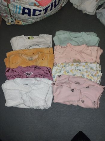 8 pyjamas