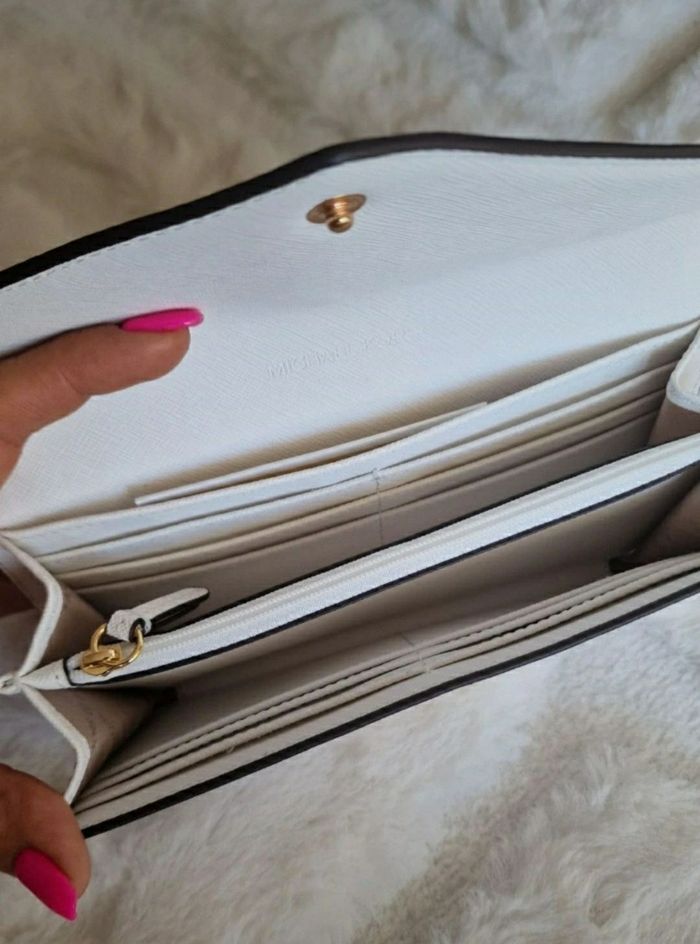 Portefeuille Michael Kors modèle Jet
Set Travel, - photo numéro 3