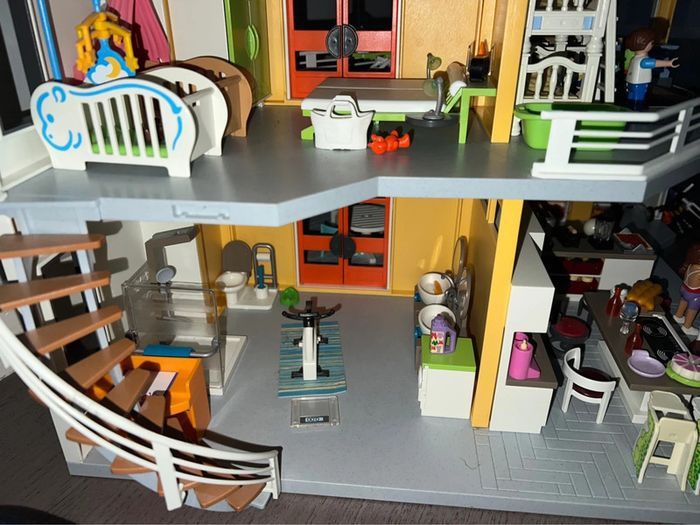 Maison Playmobil 2 étages 9266 - photo numéro 3
