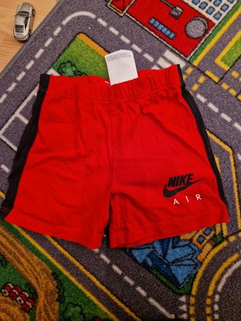 Short nike