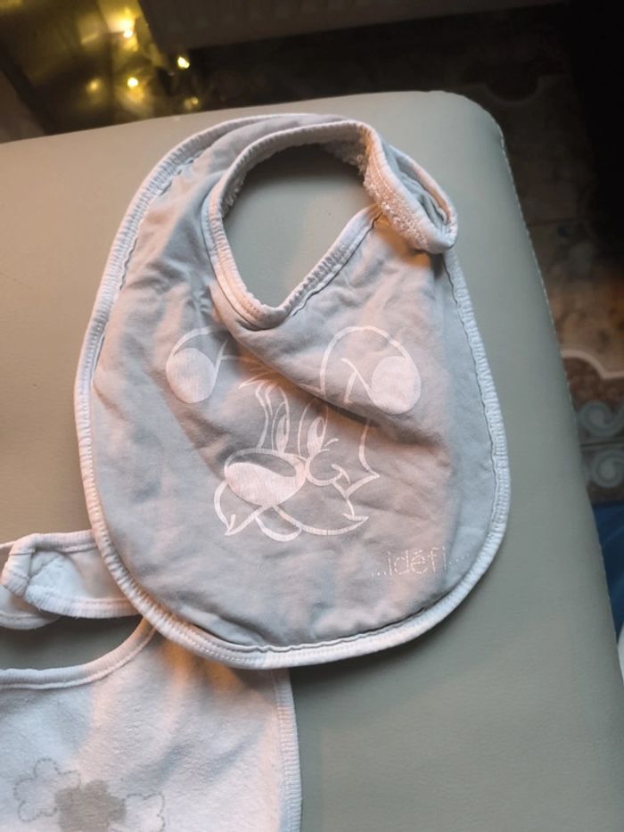 Lot de bavoirs différentes tailles / âges - photo numéro 5