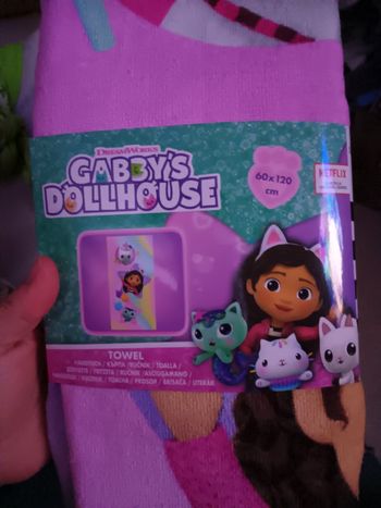 Serviette gabby dollhouse 60x120 neuve
