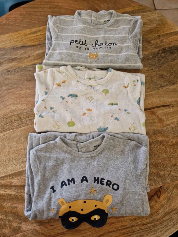 Lot 3 pyjamas 18 mois