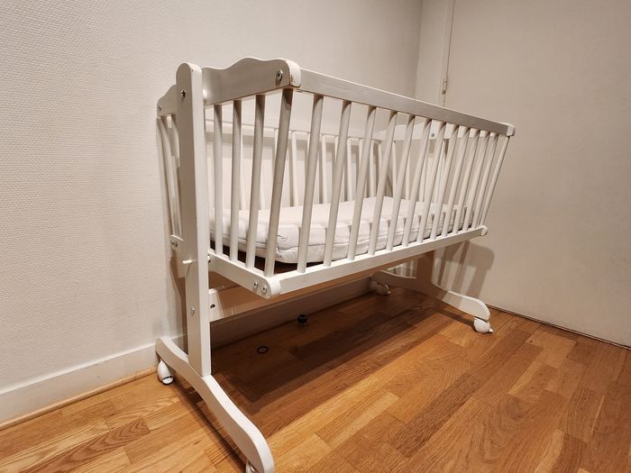 Lit bébé +matelas - photo numéro 2