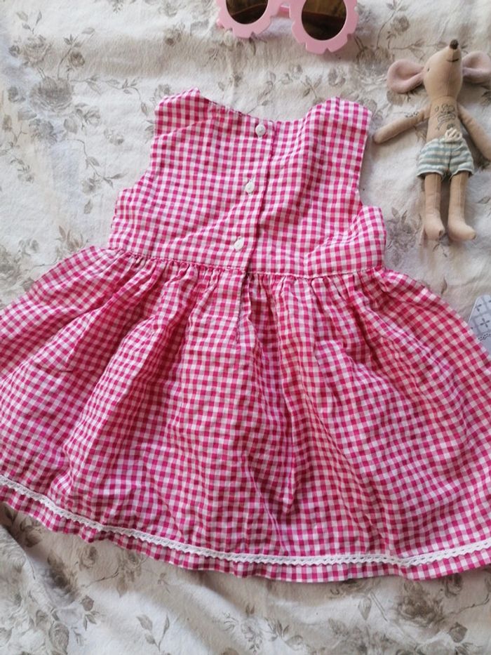Robe vichy 6mois - photo numéro 4