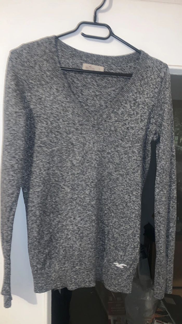Pull col v gris chiné Hollister