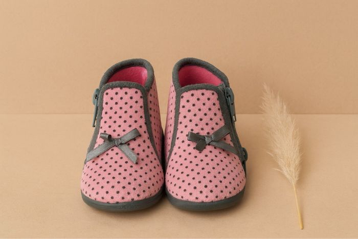 Chaussons Tooti rose à pois - Taille 19 - TBE 💗