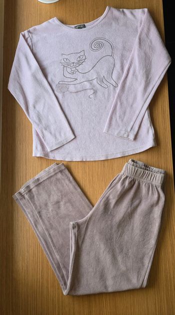 Pyjama chat 10 ans