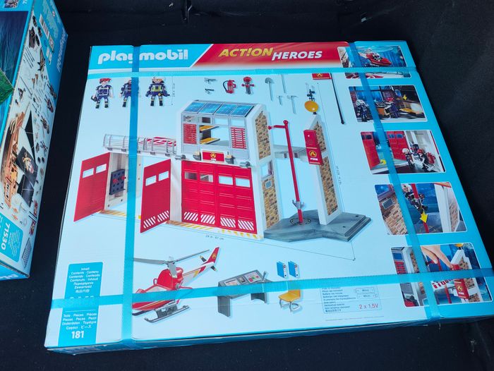 Caserne de pompiers avec hélicoptère playmobil 9462 neuve - photo numéro 2