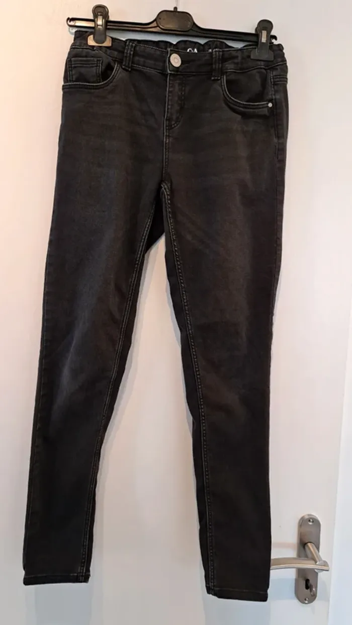 Jeans skinny noir, C&A ,16 ans
