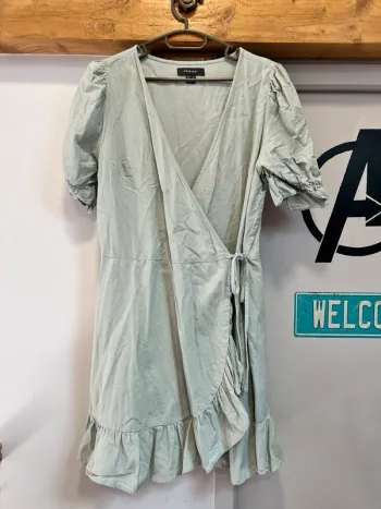 Robe portefeuille verte clair