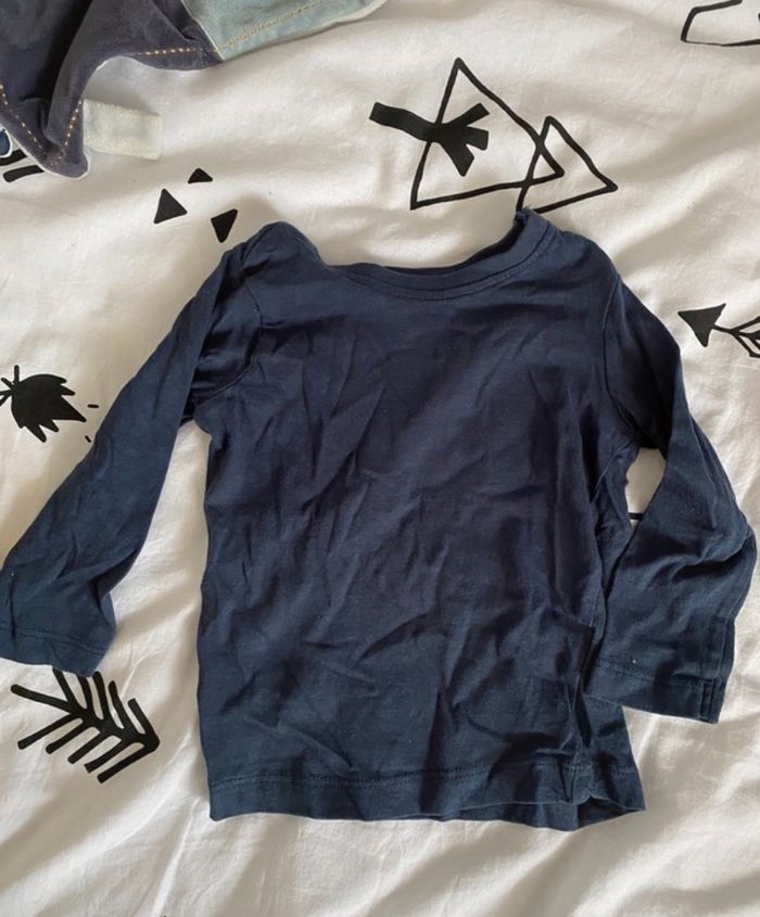 Lot 13 tshirts 24 mois - photo numéro 5