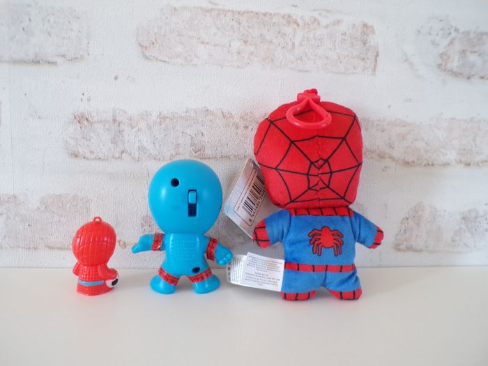 Peluche - Marvel - Spiderman et figurines (J29) - photo numéro 2