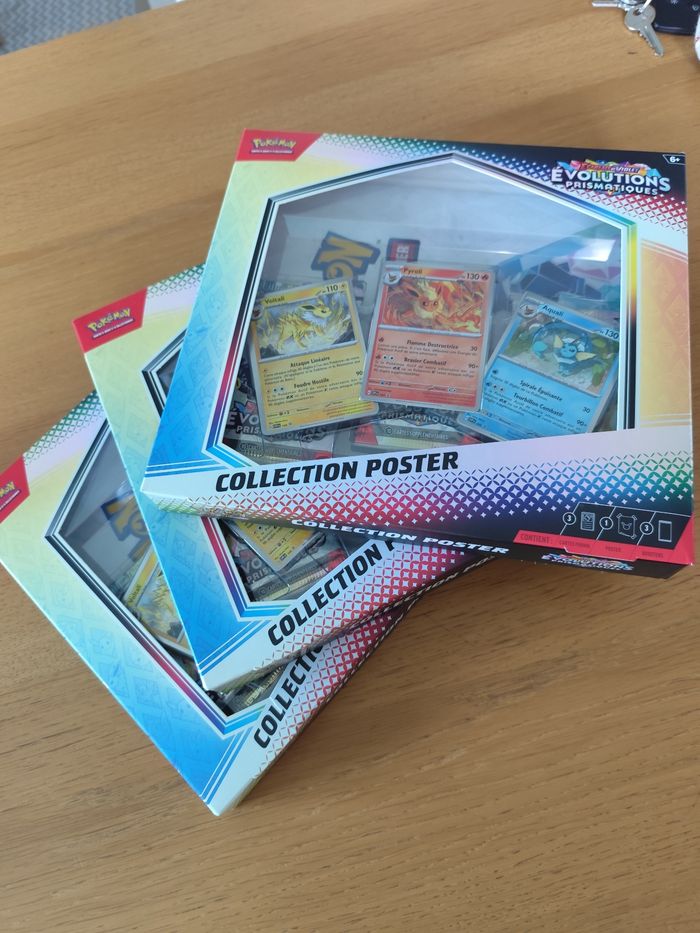 Lot 3 coffrets poster évolutions Prismatiques cartes Pokémon EV8.5 - photo numéro 3