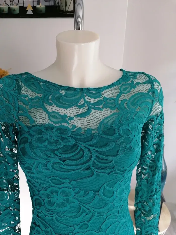Robe doublée en partie H&M taille 34 - photo numéro 2