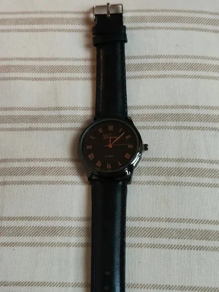 Montre noire métallique, cuir, style vintage élégance - photo numéro 3