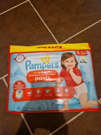 34 Couches pampers taille 5 pants premium protection